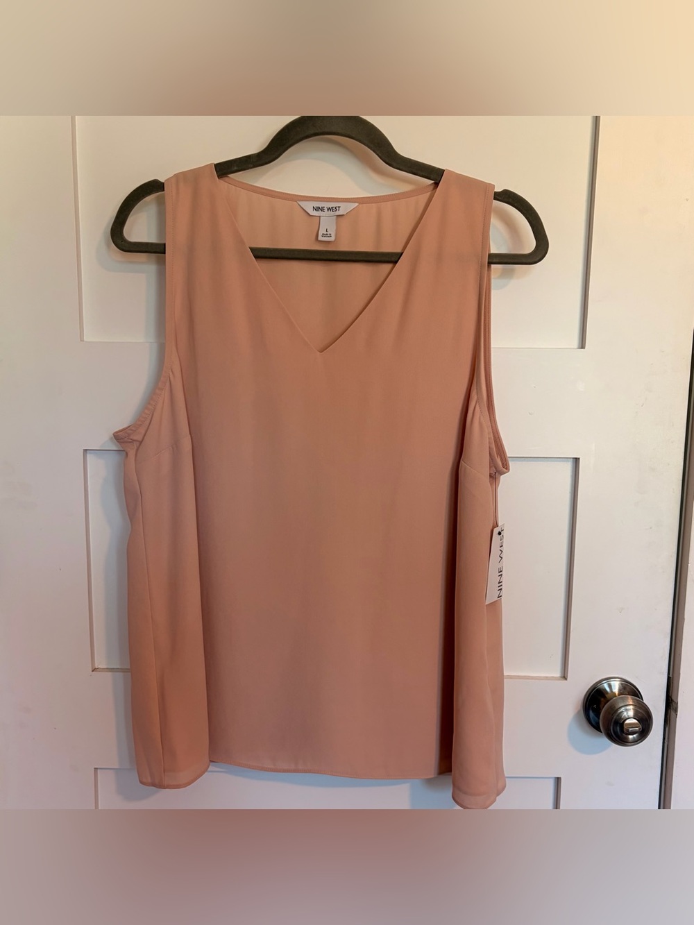 Nine West V-neck sleeveless blouse